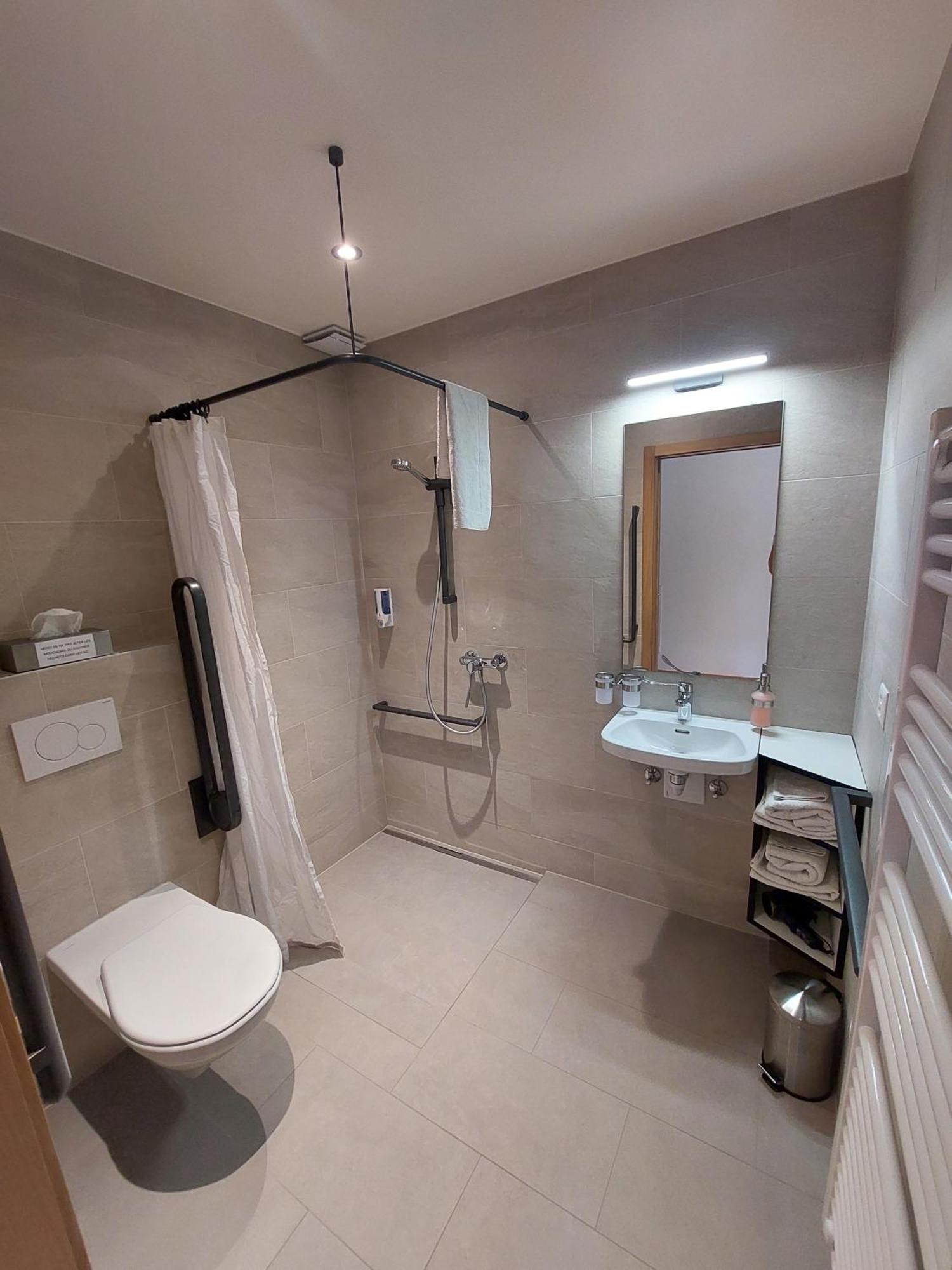 B&B La Ferme De Pouillerel La Chaux De Fonds ภายนอก รูปภาพ