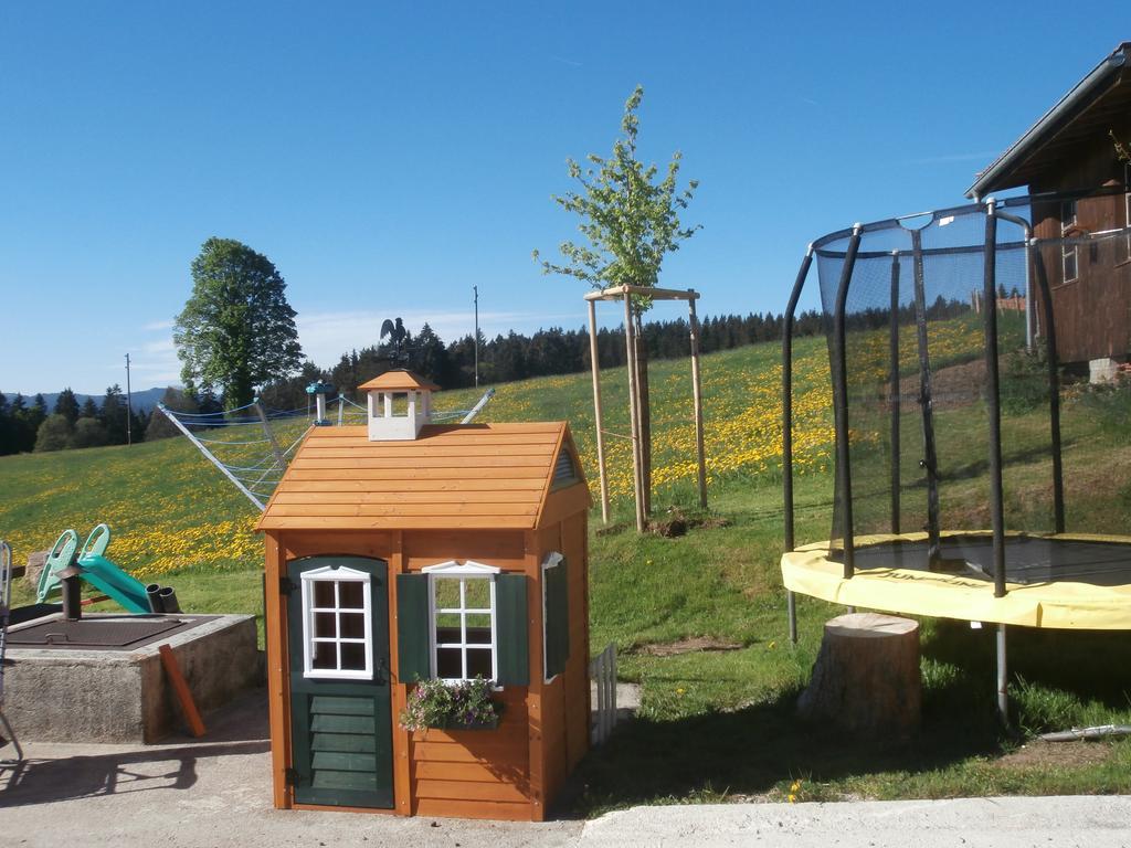 B&B La Ferme De Pouillerel La Chaux De Fonds ภายนอก รูปภาพ